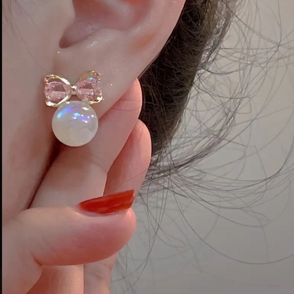 Bow with Faux Pearl Fashion Earrings